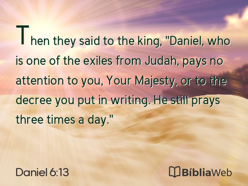 Daniel 6:13 em imagem para compartilhar